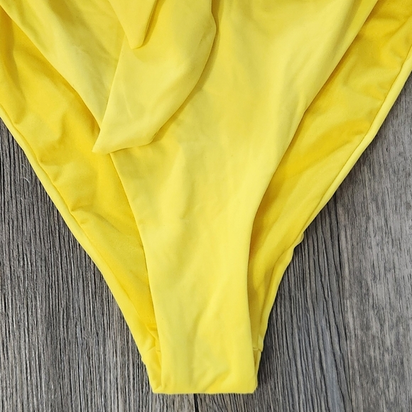 New!Agua Bendita Isabella Bikini Bottom - Picture 7 of 11